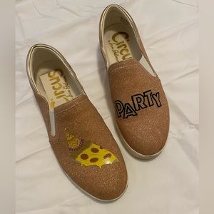 Circus by Sam Edelman Pizza Party slip on sneaker